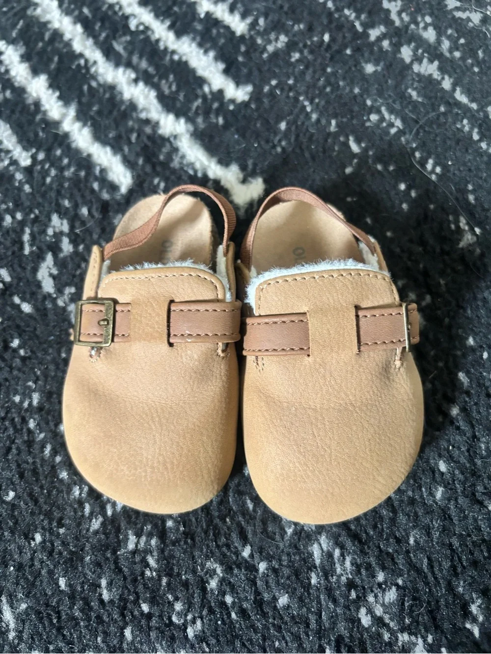 Old Navy Tan Brown Baby Slip-On Buckle Shoes size 4